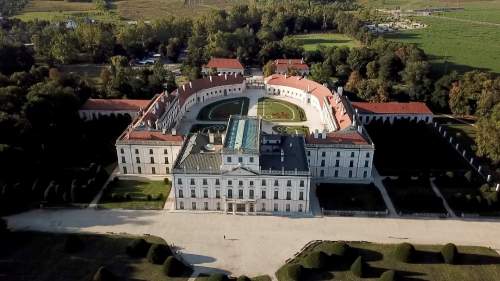 Das Schloss Esterhazy - Spuren in Ungarn