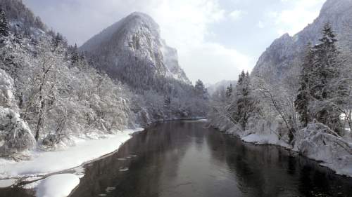 Wildes Wasser, blanker Fels - Nationalpark Gesäuse