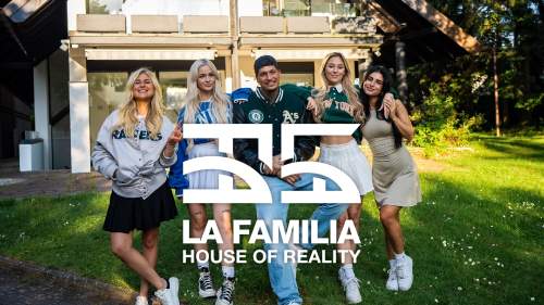 La Familia - House Of Reality