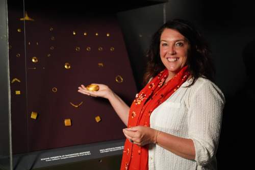 Bettany Hughes ja maailman aarteet