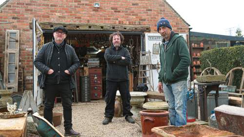 Salvage Hunters