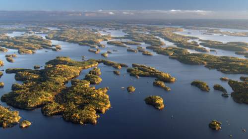 Tarinoita järviltä