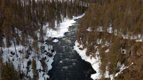 Tarinoita järviltä